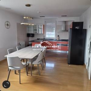 IZNAJMLJUJE SE 4-SOBNI STAN U ZAGREBU REMETE