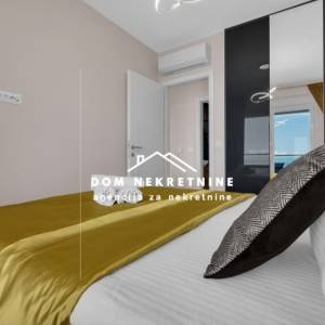 IZNAJMLJUJE SE LUKSUZNI STAN U MAKARSKOJ