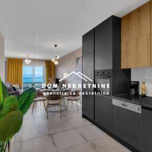 IZNAJMLJUJE SE LUKSUZNI STAN U MAKARSKOJ