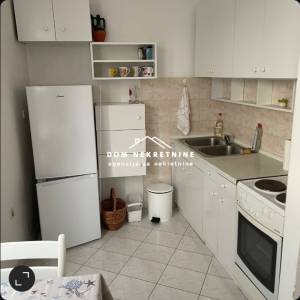 IZNAJMLJUJE SE STAN U MAKARSKOJ