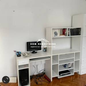 IZNAJMLJUJE SE STAN U MAKARSKOJ