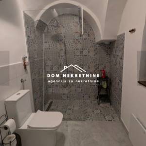 IZNAJMLJUJE SE STAN U OSIJEKU U TVRĐI