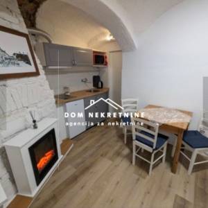 IZNAJMLJUJE SE STAN U OSIJEKU U TVRĐI