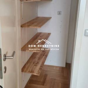 Iznajmljuje se stan u Zagrebu ( Lanište )