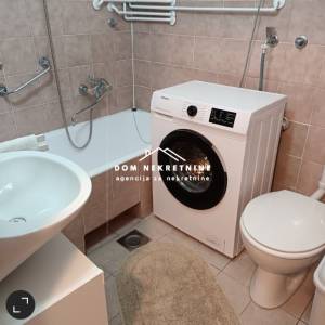 IZNAJMLJUJE SE TROSOBNI STAN U OSIJEKU U CENTRU GRADA