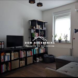 IZNAJMLJUJE SE TROSOBNI STAN U ZAGREBU ( BLATO )