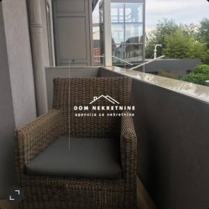 IZNAJMLJUJE SE TROSOBNI STAN U ZAGREBU NA ČRNOMERCU