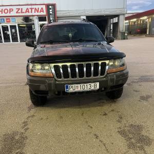 Jeep grand cherokee 4.0 Laredo