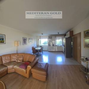 Kaštel Lukšić, kuća u nizu za prodaju