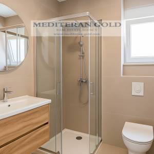 Kaštel Štafilić, novogradnja, trosoban stan blizu mora