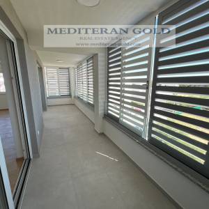 Kaštel Štafilić, novogradnja, trosoban stan blizu mora