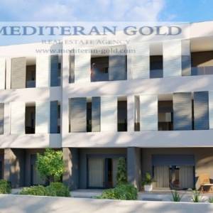 Kaštel Štafilić, novogradnja, trosoban stan blizu mora