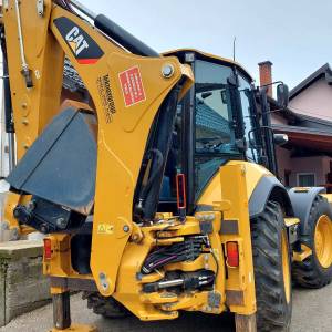 Kombinirka Caterpillar 434F2