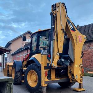 Kombinirka Caterpillar 434F2