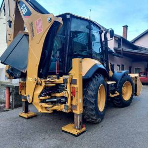 Kombinirka Caterpillar 434F2