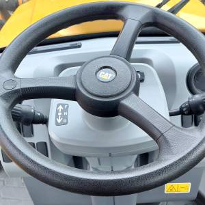 Kombinirka Caterpillar 434F2