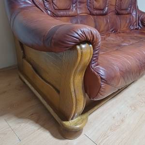 Kožna garnitura + stolić