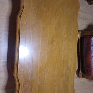 Kožna garnitura + stolić