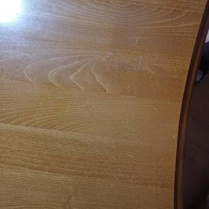 Kožna garnitura + stolić