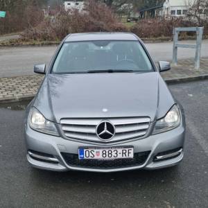 Mercedes C220/Avantgarde - reg2/27