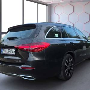 Mercedes C300e / MBUX / Avantgarde