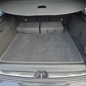 Mercedes C300e / MBUX / Avantgarde