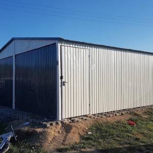 Metalna garaža 6x6m -bijela/tamnosiva