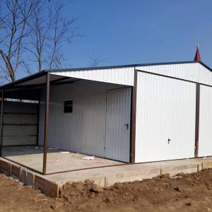 Metalna garaža 6x6m nadstrešnica 2,5×6-bijela