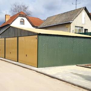 Metalna garaža 9x6m -tamnozelena mat/boja pijesak