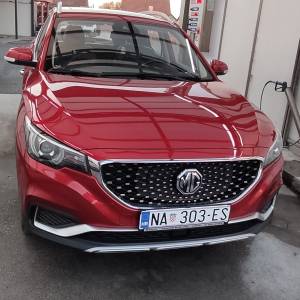 MG ZS EV luxury panorama, automatic, tempomat koža 44. 5 kwh