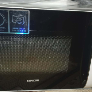Mikrovalna pećnica Sencor5017 ,17l 800w,malo korištena