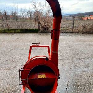 Mlin na traktorski pogon