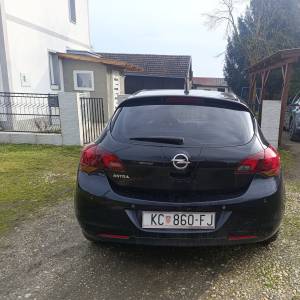 Opel Astra J, 2010.,1,6 benzinac 85kw