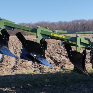 Plug Eberhardt trobrazni