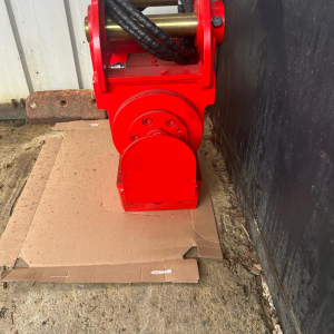 Powertilt, čekić, korpa, zubi