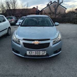 Prodaja zbog viska automobila