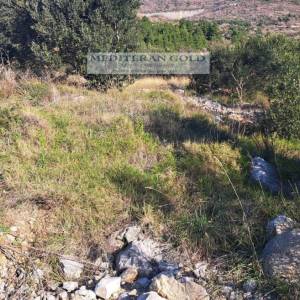 Prodaje se atraktivno građevinsko zemljište