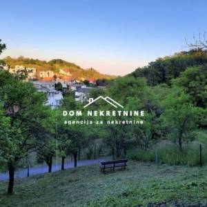 PRODAJE SE GRAĐEVINSKO ZEMLJIŠTE NA ŠESTINAMA