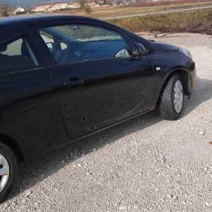 Prodaje se opel corsa e 1.2 ecko 2018g.sa prijeđeni 112200km.