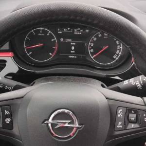 Prodaje se opel corsa e 1.4 turbo 2016g sa prijeđeni 110.500km reg.12.