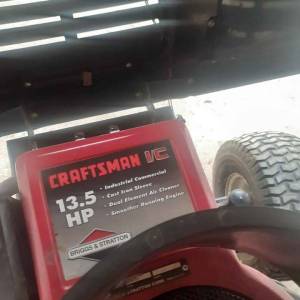 prodaje se traktor kosilica u ispravnom stanju marke crafsman