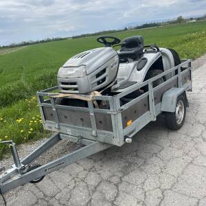 Prodajem traktor koslicu