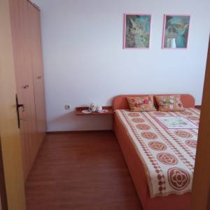 Pula- Monvidal stan 128m2 + stan 46m2, terasa, dvorište, PM