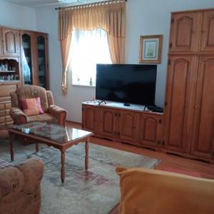 Pula- Monvidal stan 128m2 + stan 46m2, terasa, dvorište, PM