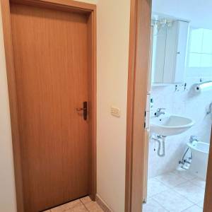 Pula - Monvidal ( Studenčeva ) 4-sobni stan 128m2, terasa, 1.kat