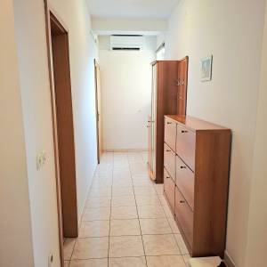Pula - Monvidal ( Studenčeva ) 4-sobni stan 128m2, terasa, 1.kat