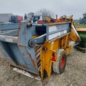 Rasipač stajskog gnoja, štrajilica i hranilica Lucas G