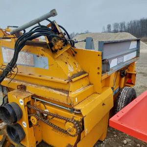 Rasipač stajskog gnoja, štrajilica i hranilica Lucas G