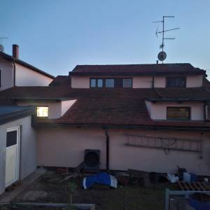 Sesvete - samostojeća katnica, 4-sobni + 3-sobni + garsonijera, terase