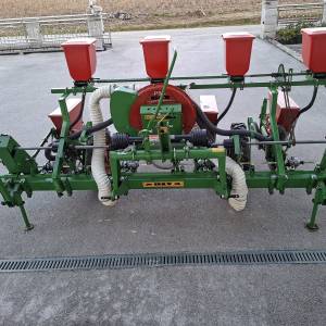 Sijačica za kukuruz OLT PSK 4 reda